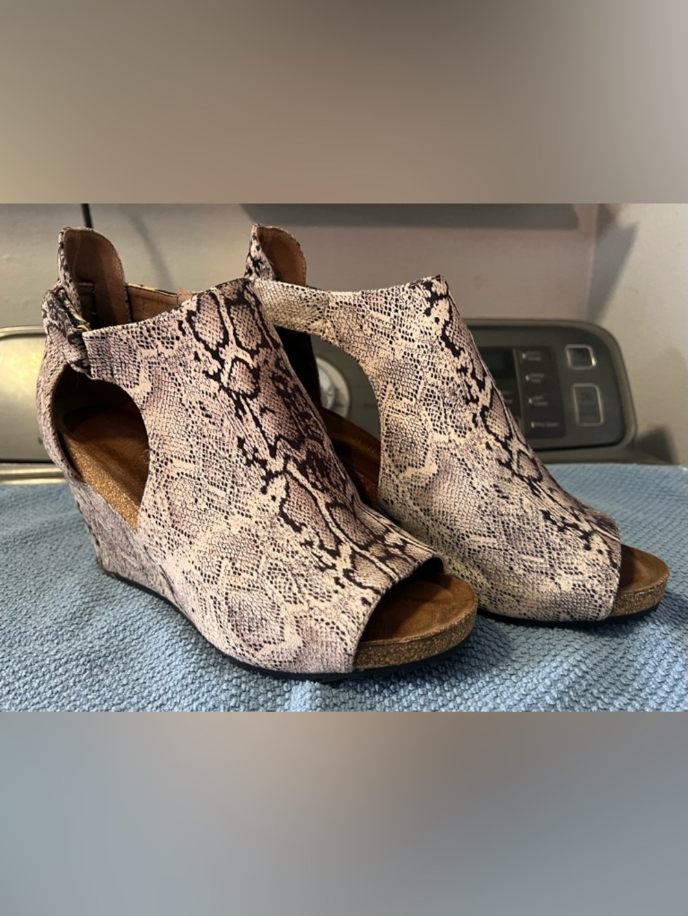 Womens Snake-Print Wedge Peep-Toe Sandals